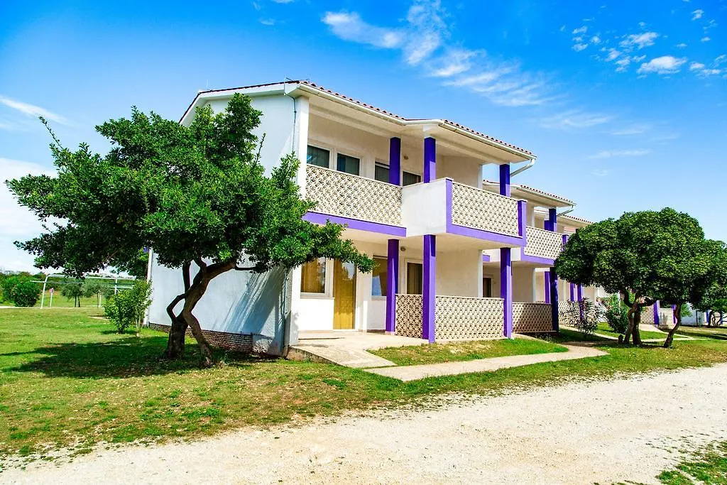 Kazela Apartments