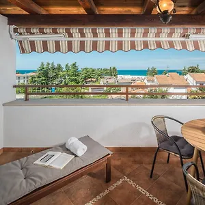 Spadici Apartment